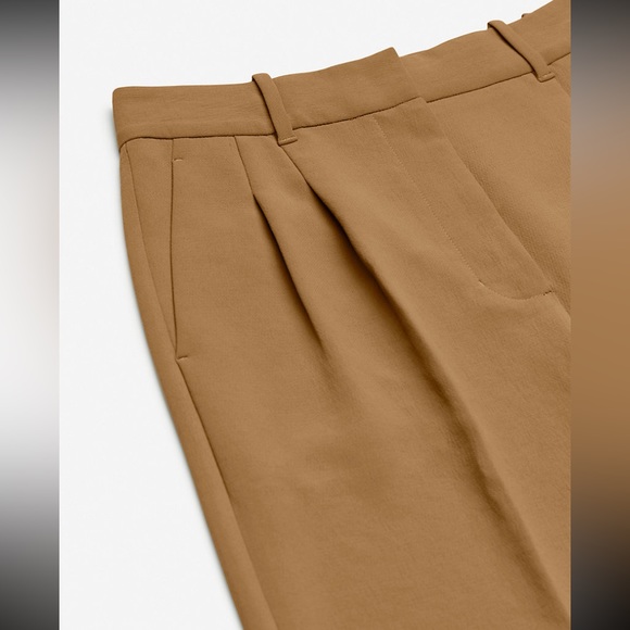 ARITZIA EFFORTLESS PANTS IN REGULAR LENGTH size 00 in color saville - Picture 2 of 8